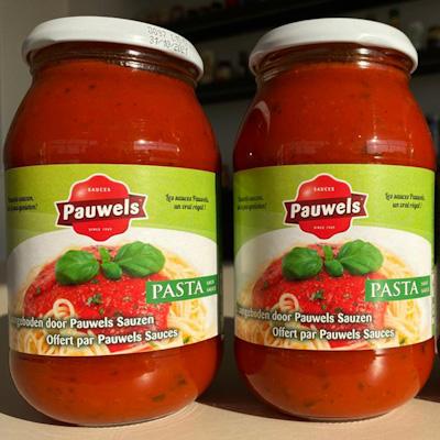 FoodHeroes van Pauwels Sauces schenken 20 ton pastasauzen aan de Voedselbanken
